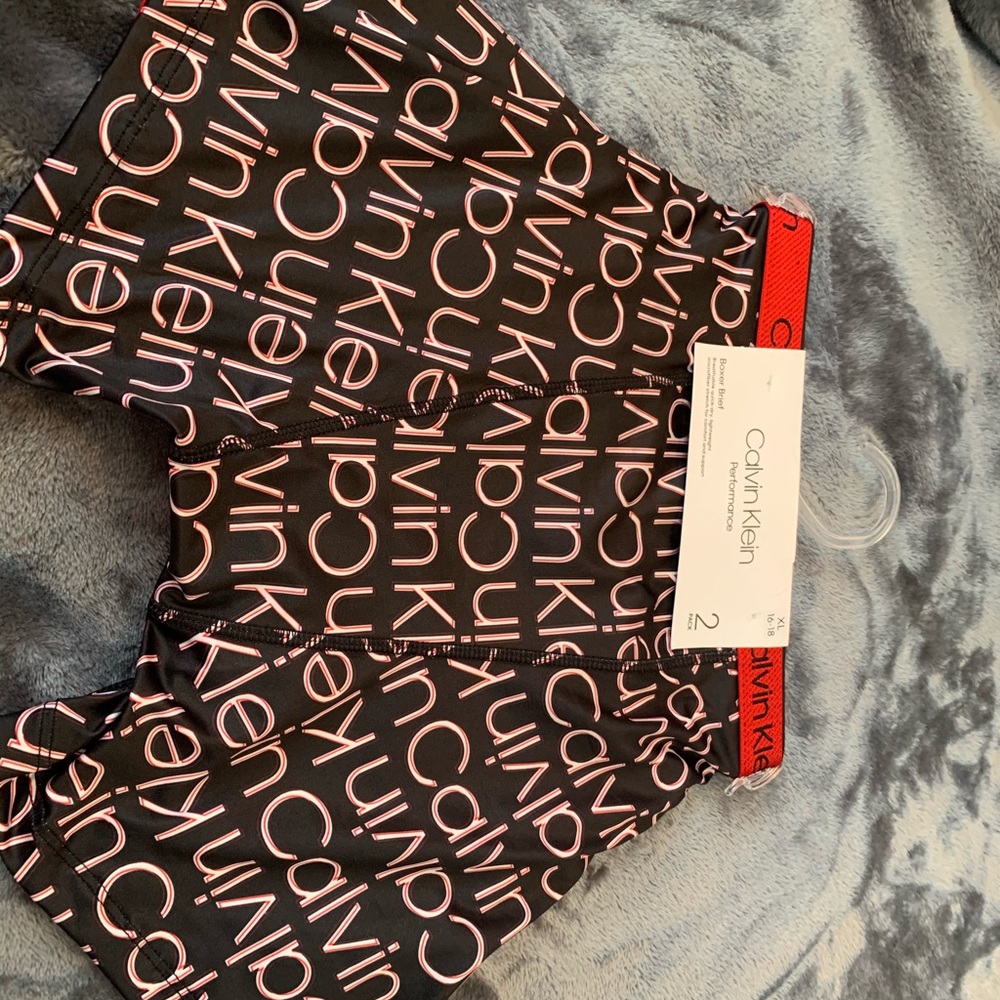 14-16 Calvin Klein